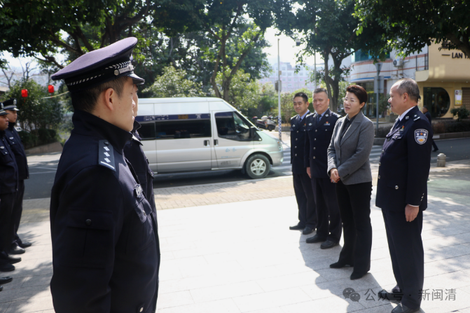  閩清縣委主要領(lǐng)導(dǎo)開展春節(jié)前走訪慰問活動(dòng)